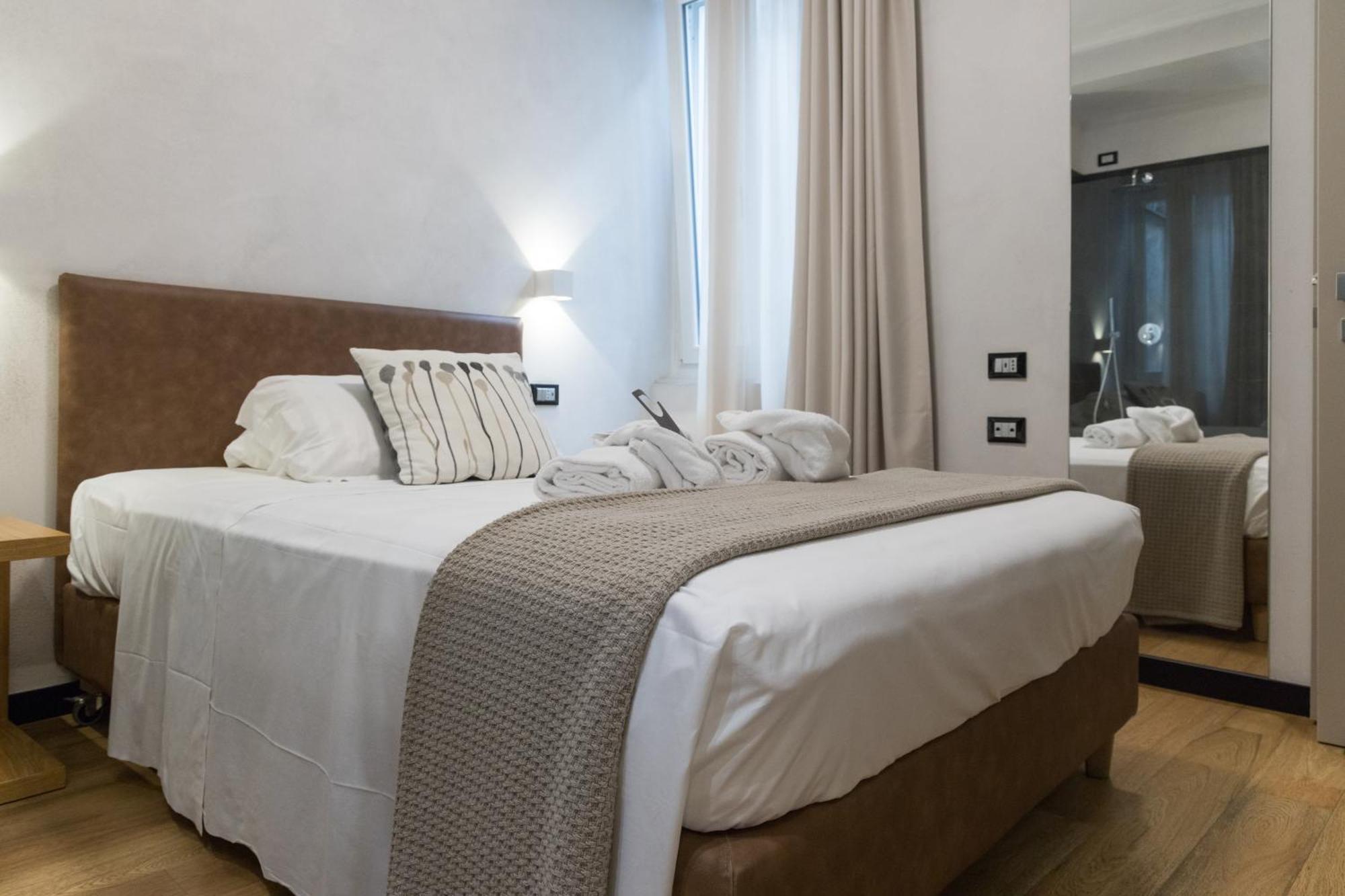 Hotel Doria Genova Esterno foto