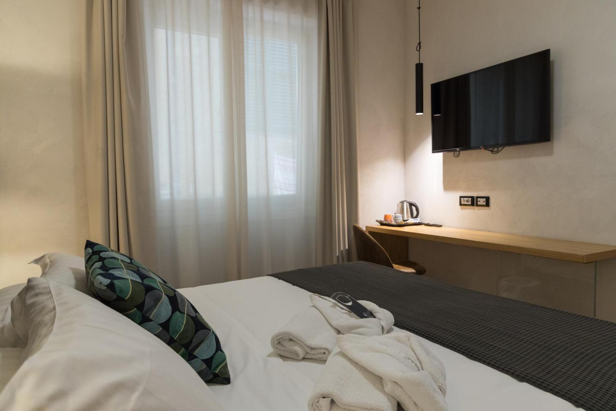 Hotel Doria Genova Esterno foto